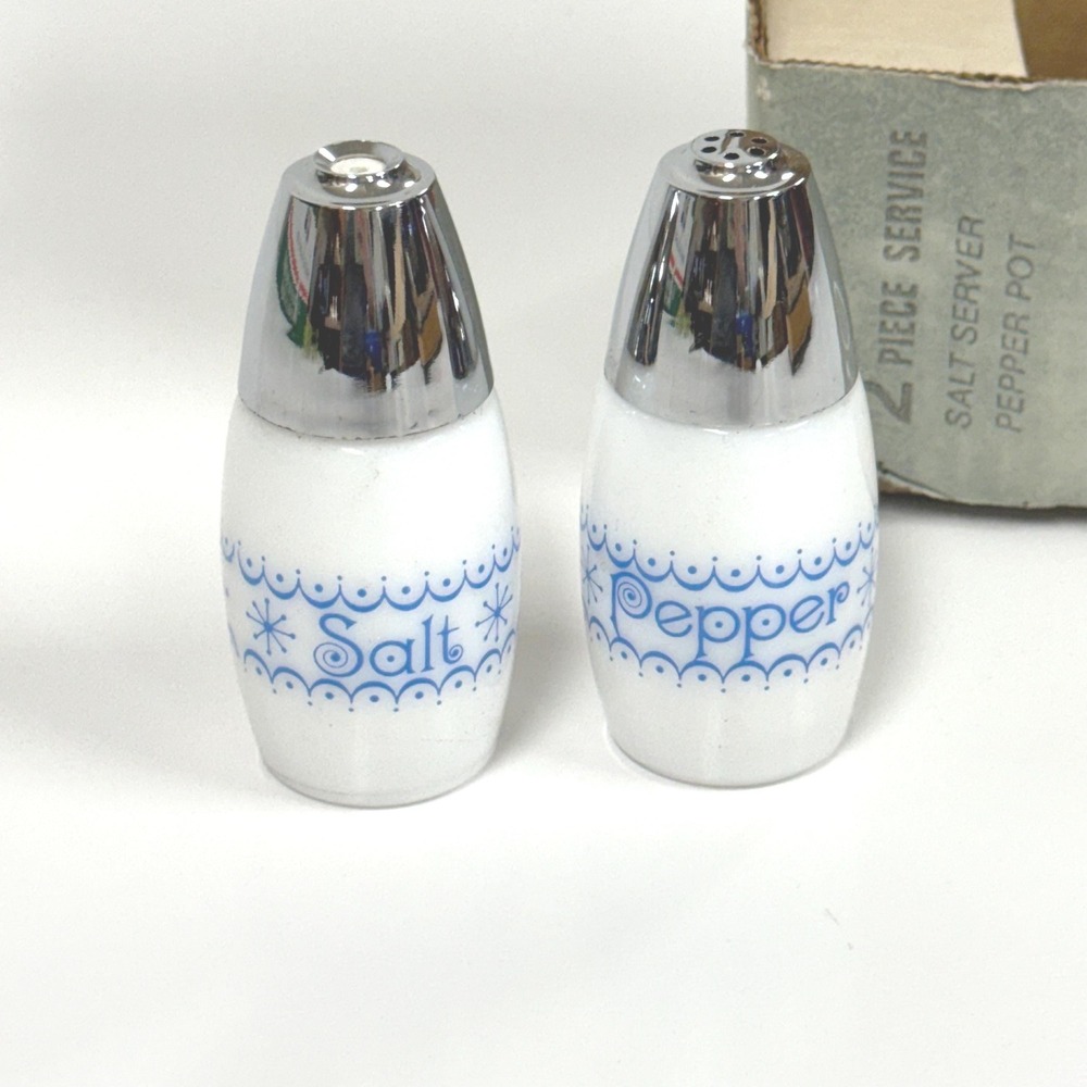 Vintage Gemco snowflake garland salt and pepper shakers new in box